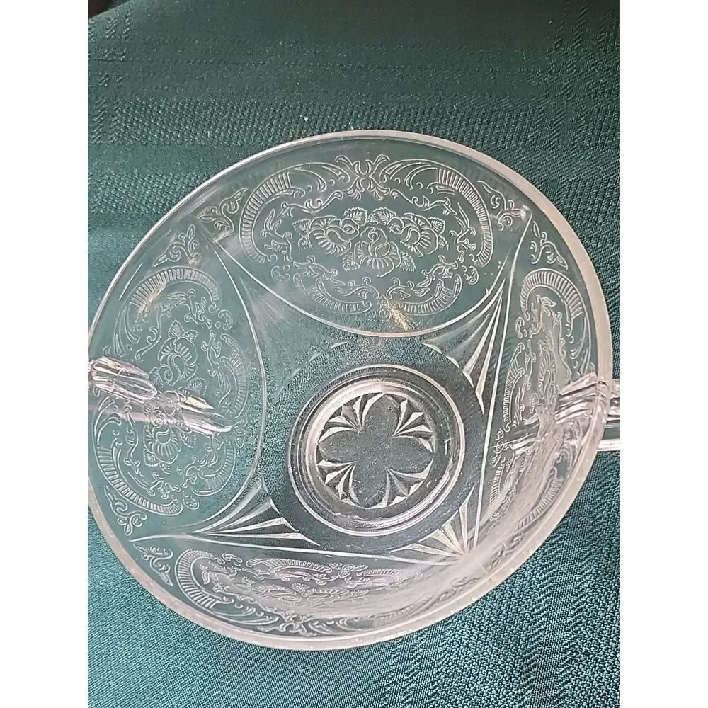Hazel-Atlas Royal Lace Cream Soup Bowl